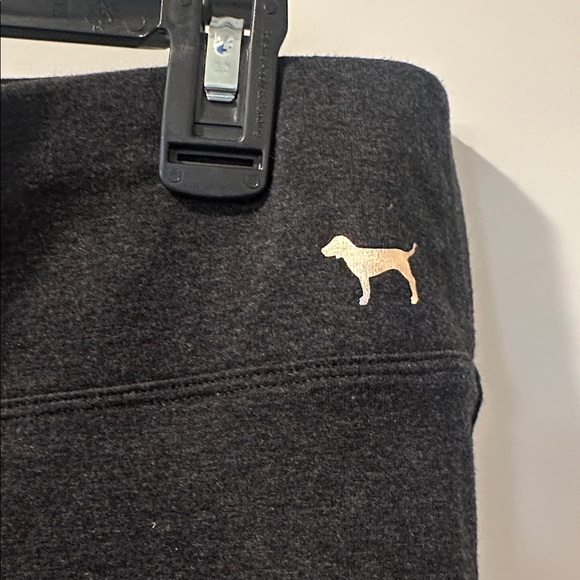 Victoria's Secret Kids Black Leggings with White Detail - Picture 3 of 4